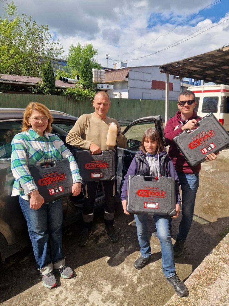 Image for Monitors, switches, dry rations, mesh, tool kits – everything you need from volunteer friends from Lithuania