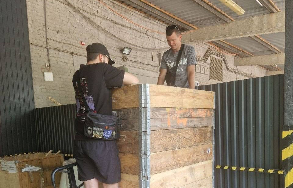 Image for Packing and sending parcels